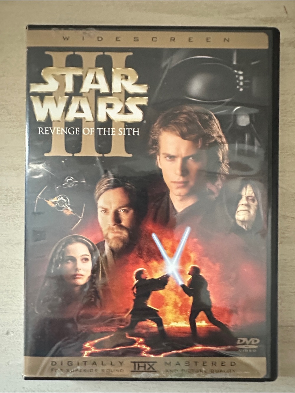 Star Wars III Revenge of the Sith DVD - Black & Gold Artwork